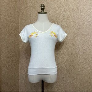 VTG 70s 80s White & Yellow Ditsy Floral V-neck Ringer Tee